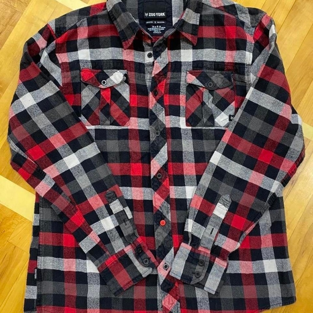 Zoo York Red and‎ black flannel shirt SZ XL